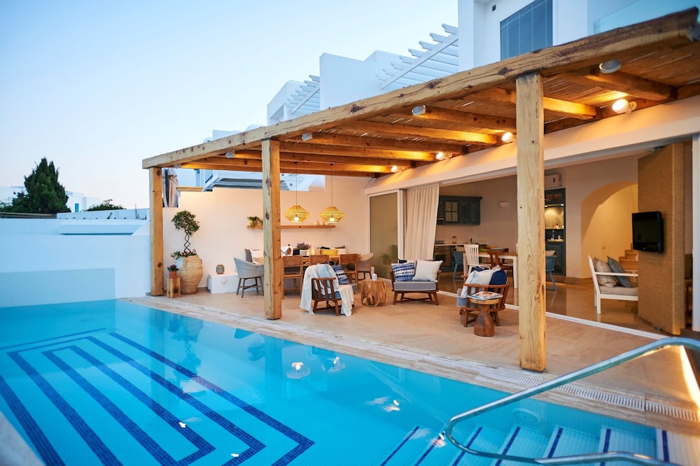 Hotel Nausicaa Luxury Villas By Louis Hotels - Image 1