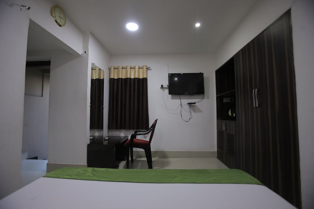 Photo 10