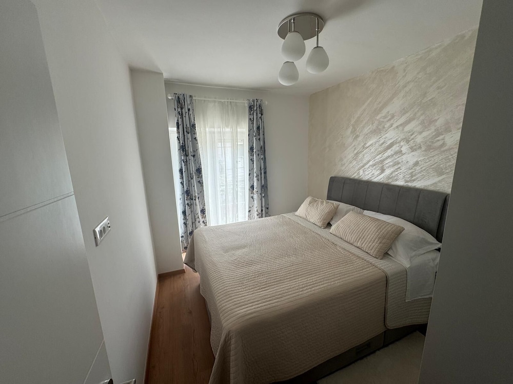 Angelas Apartments view 4