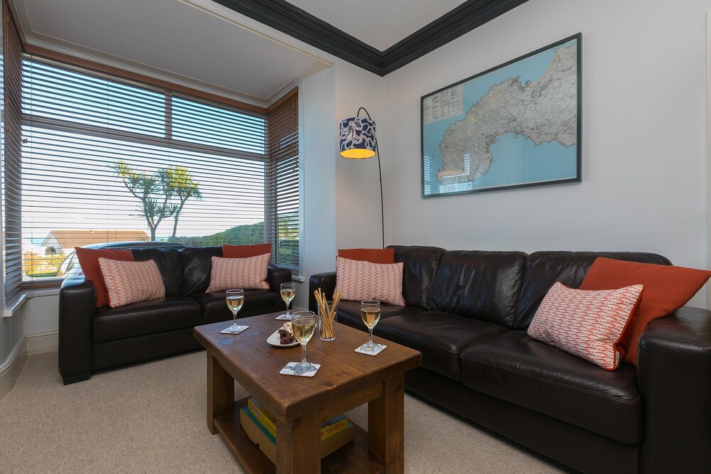 Oystercatcher House
