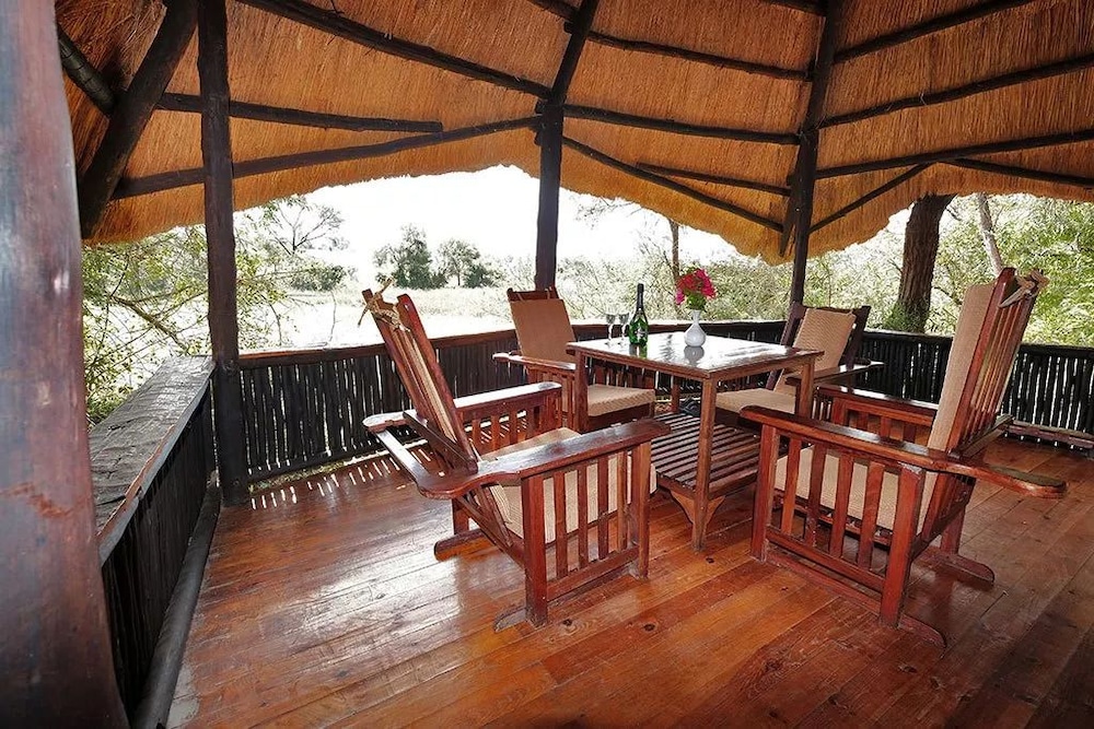 Antelope Park Safari Lodge