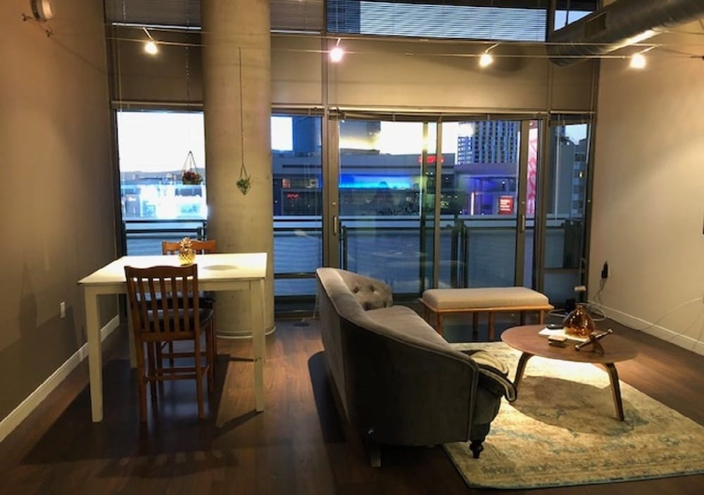 New Lyfe Finest Luxury Apartment