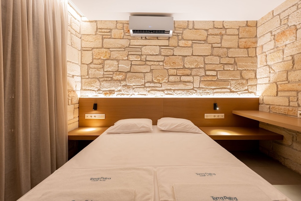 Terra Petra Luxury Villas - Luna Villa
