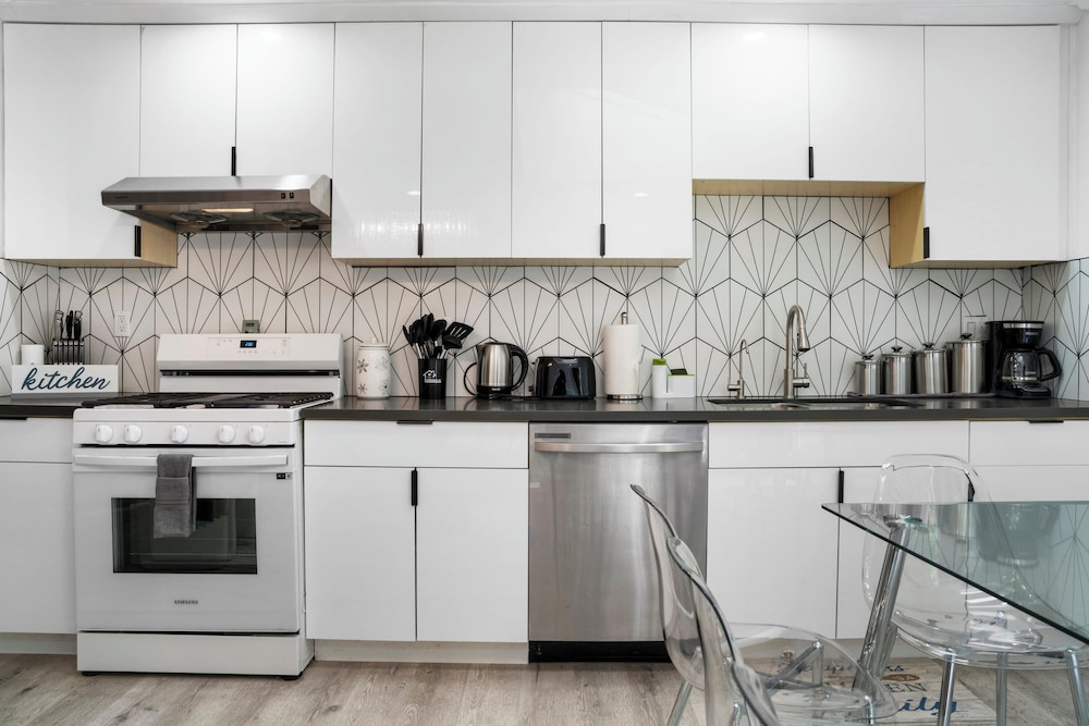 @ Marbella Lane - Serene and Pristine Home