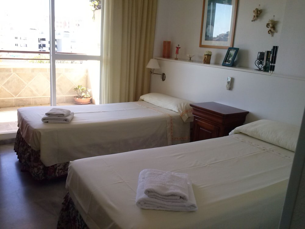 Lovely, Sunny, Secure, Panoramic Seaview Apart With Wifi photo 5