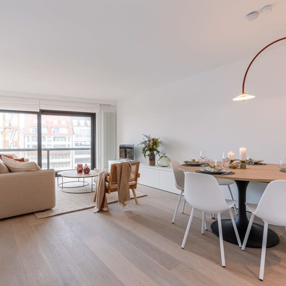 Renovated Apartment With sea View and Parking