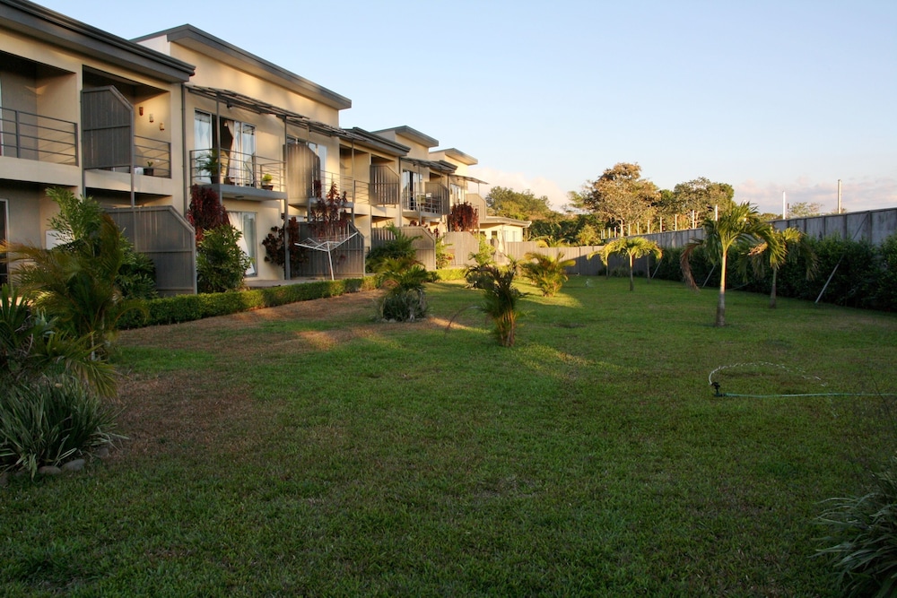 Apartamentos La Alborada
