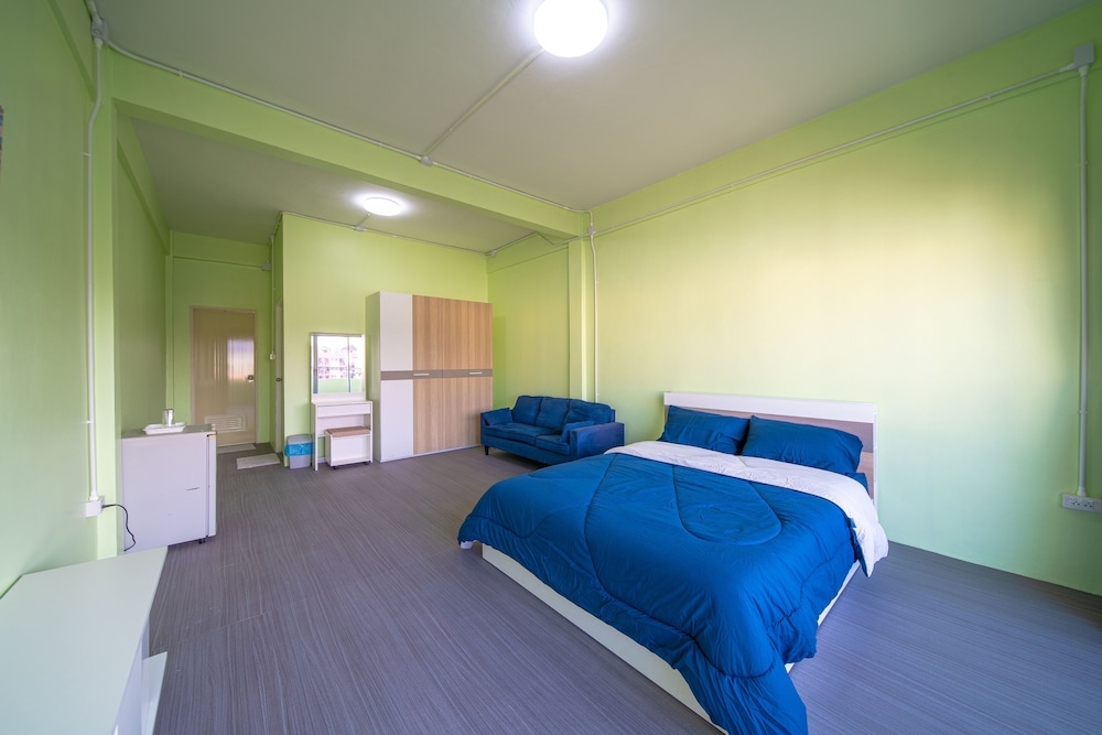 UrbanNest Hostel
