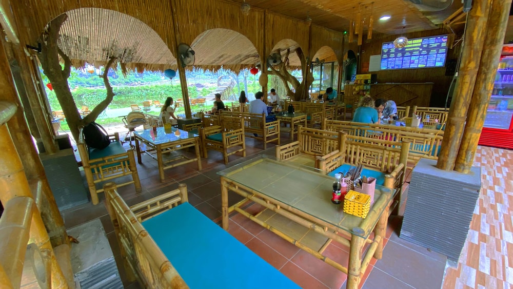 Quoc Khanh Bamboo Homestay - Hostel