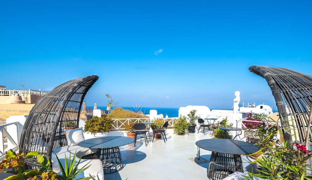 Santorini Paradise