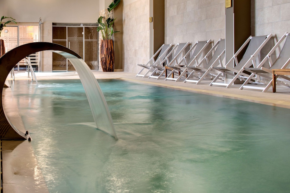 Grand Hotel Des Sablettes Plage, Curio Collection By Hilton