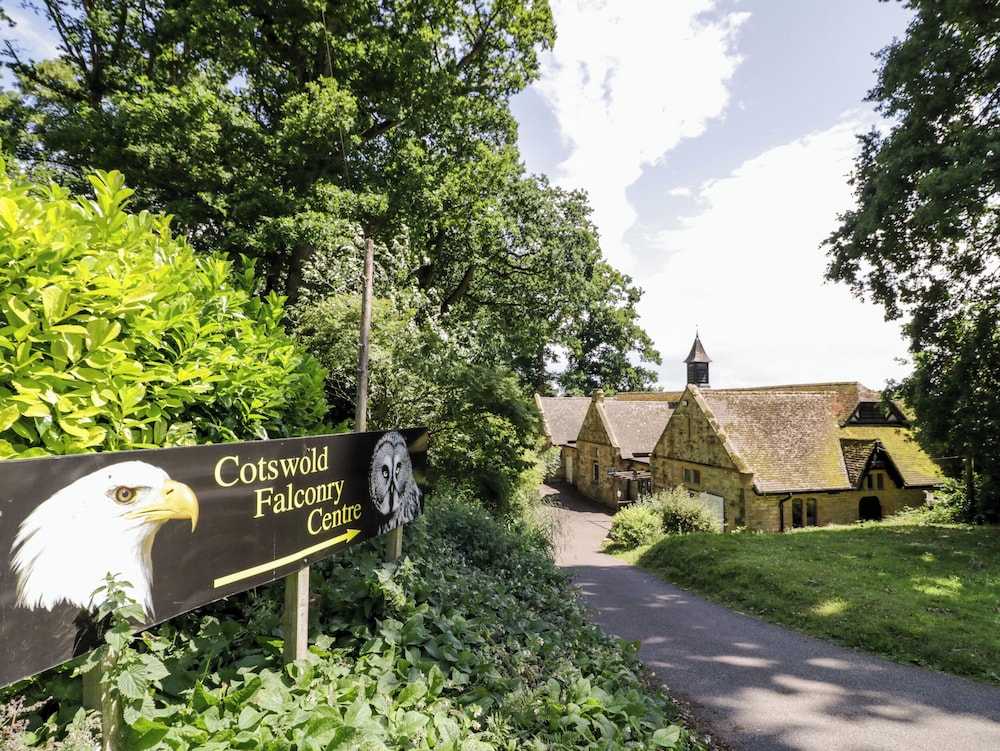Ross Cottage