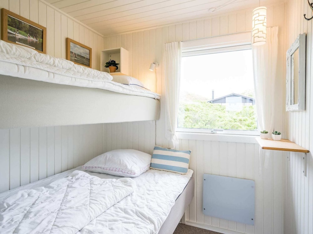 6 Person Holiday Home in Hvide Sande view 4