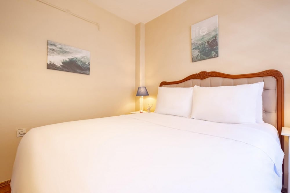 Central Flat With Balcony 700 m to Taksim Square