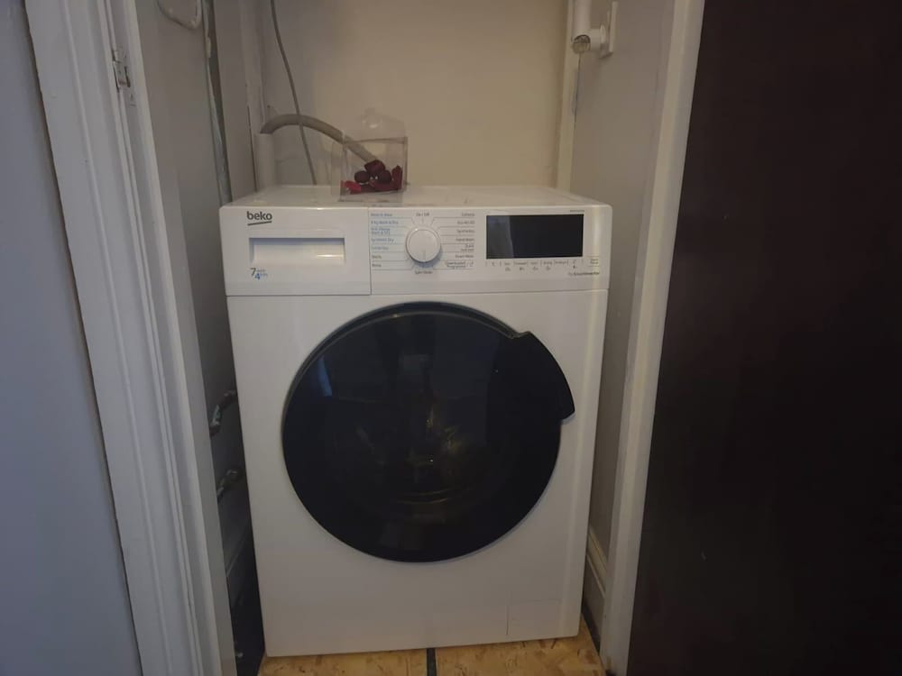 1 Bed-sleeps 2-city Centre-no Free Parking