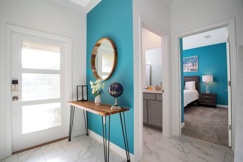 Splendid 4 Bd w Pool Close to Disney Champions Gate 1006 view 3