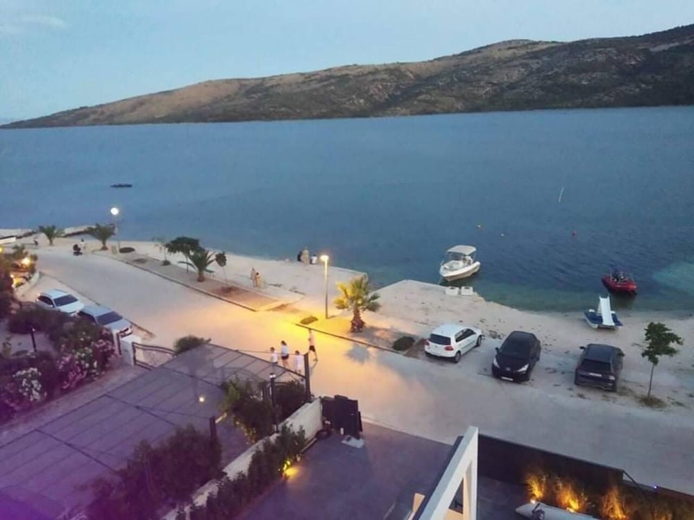 2-bed Apartment in Poljica Straight on Beach