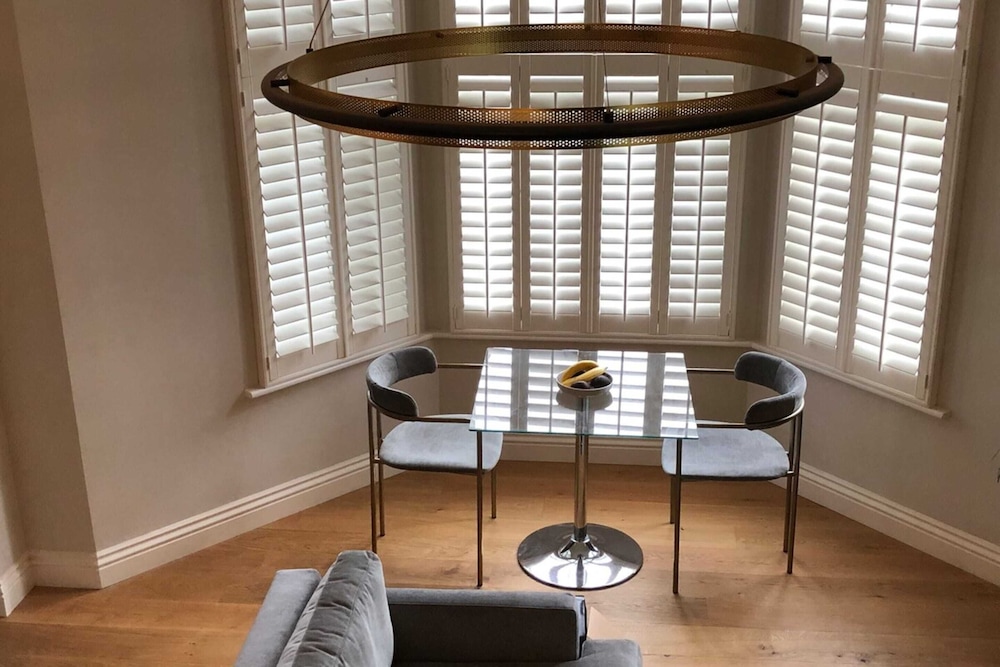 Luxury Victorian 2 Bedroom Apartment Near Tube