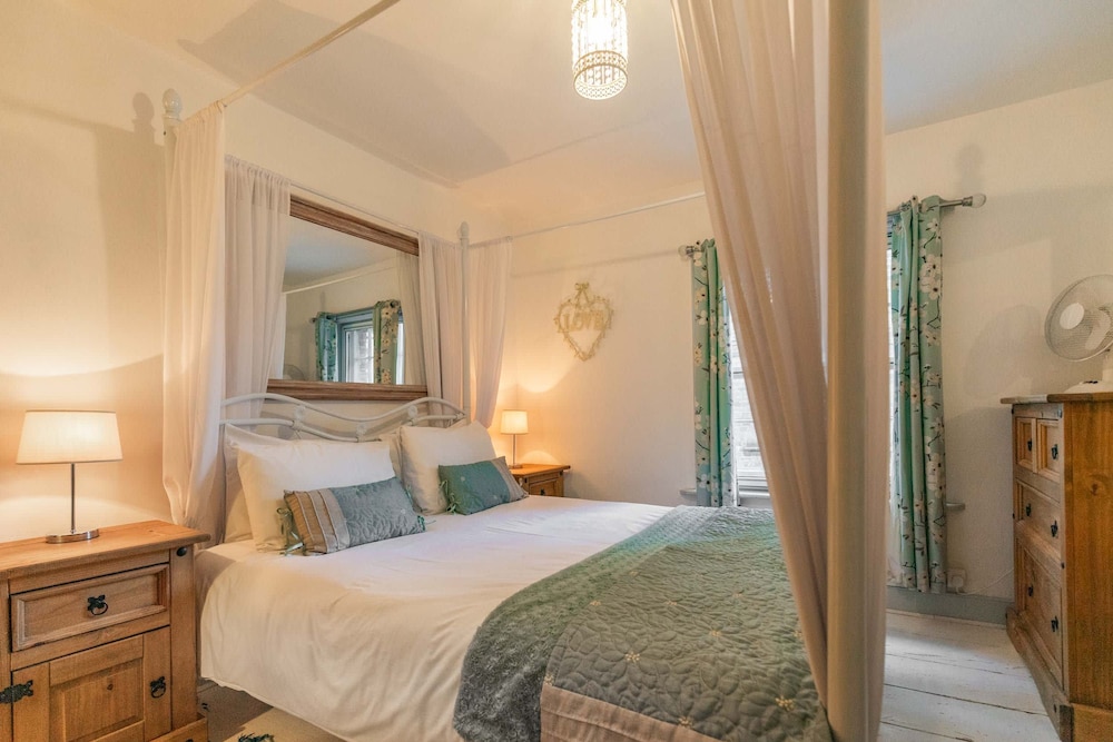 Host Stay Fishermans Cottage
