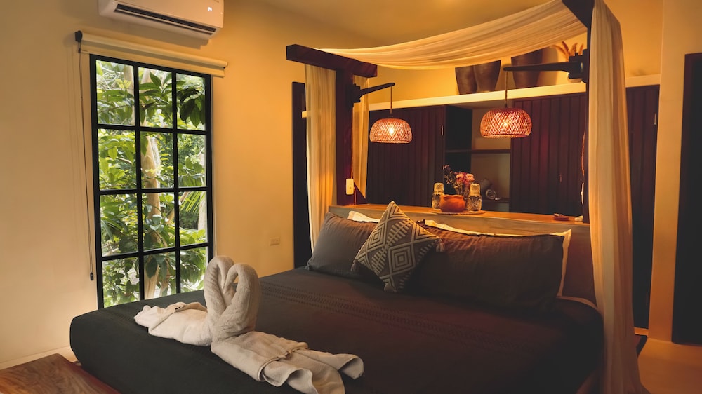 Padma Ha Retreats