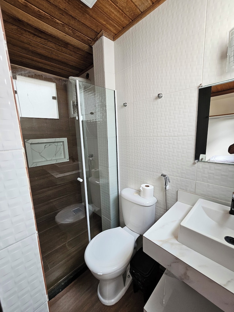 Alice Suites