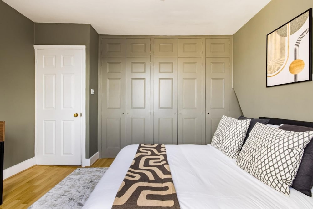 The London Crib - Relaxing 1bdr Flat With Terrace