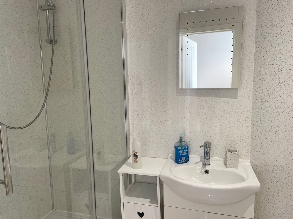 Serviced Property Plymouth view 4