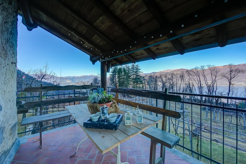 Il Vigneto Sul Lago Vineyard Lake View
