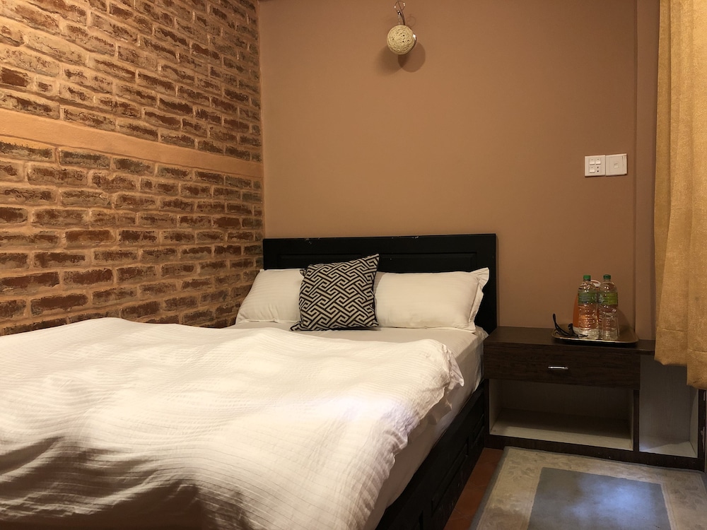 Tashi Delek Guest House view 3