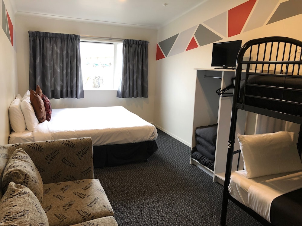 Silver Fern Lodge