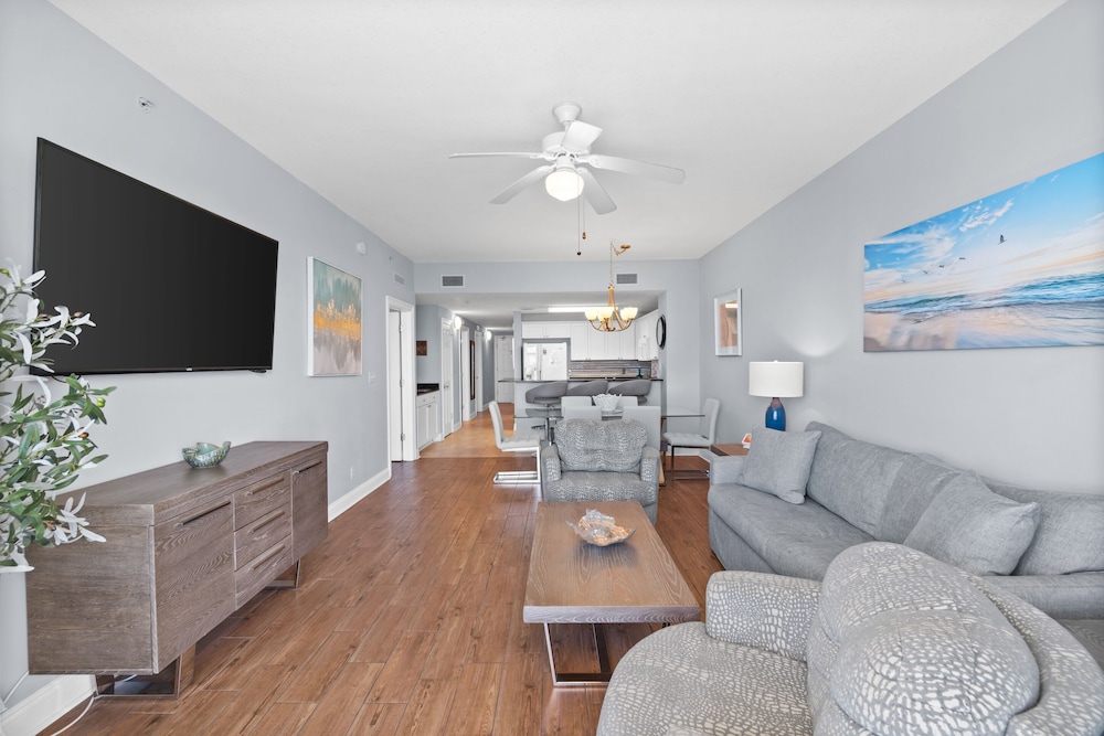 Calypso Beach Resort by Panhandle Getaways