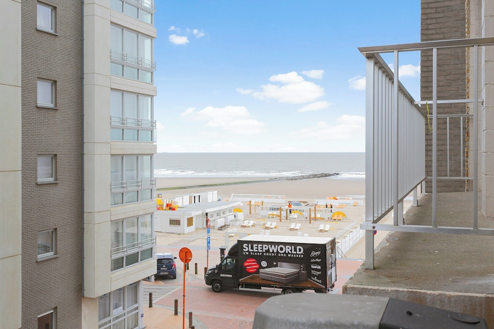 Apartment in Blankenberge Near the Beach