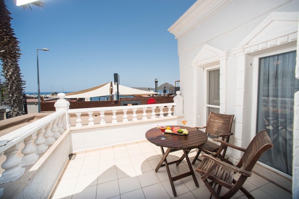 Art Suites Otel Bodrum - Image 5