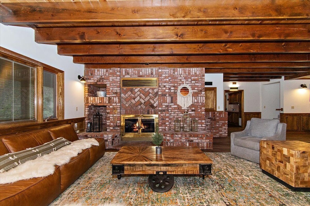 Summit Lodge 2