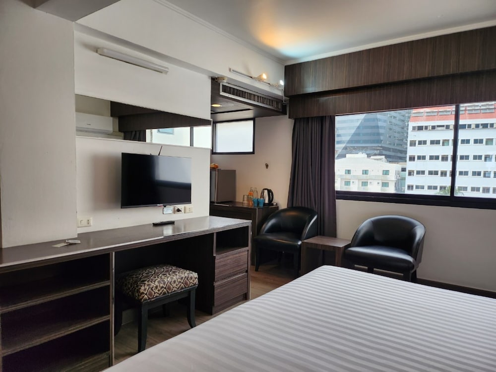 White Palace Bangkok 15
