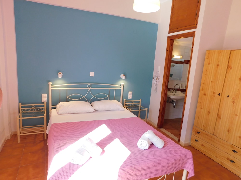 Perdika Mare Guesthouse