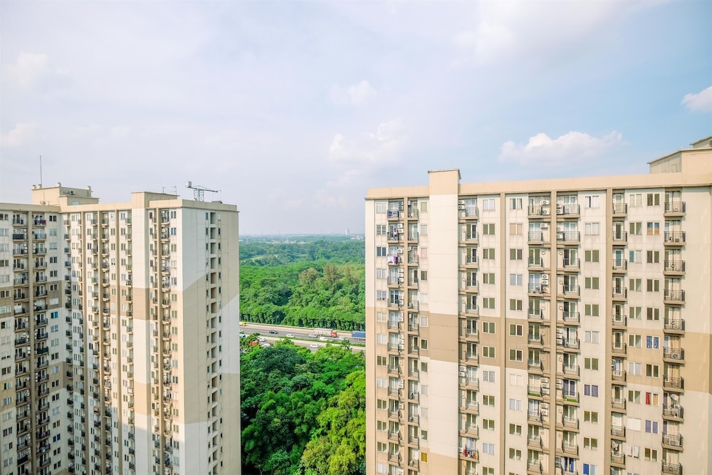 Best Deal and Homey 2BR Podomoro Golf View Apartment