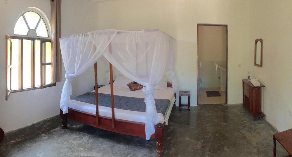 Kiwengwa Vacations - Lazy Beach House - Property Image 37