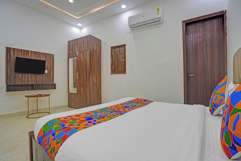 Fabhotel Stars