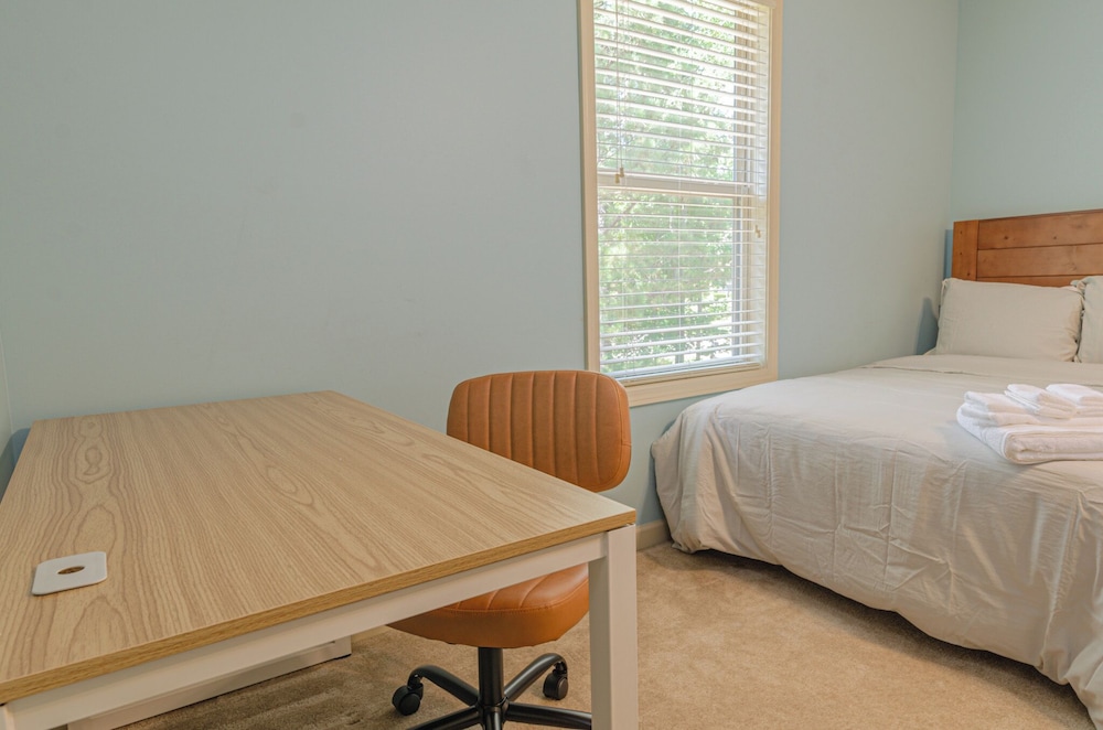 Serene Family Hideaway 4Br w Pool Table