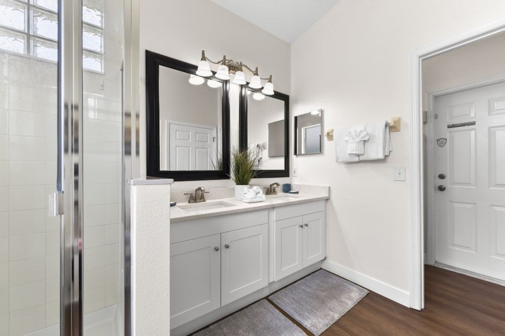 4br Resort Villa W/ Pool & Spa Close To Disney 4 Bedroom Villa