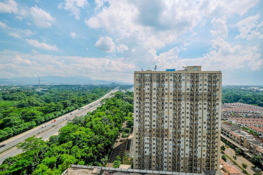 Nice and Comfortable 2BR at Podomoro Golf View Apartment