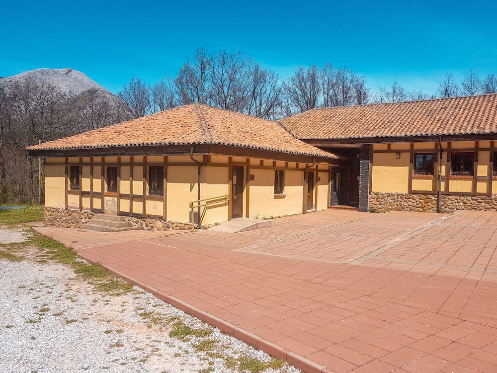 Hostel El Oso Pardo view 3