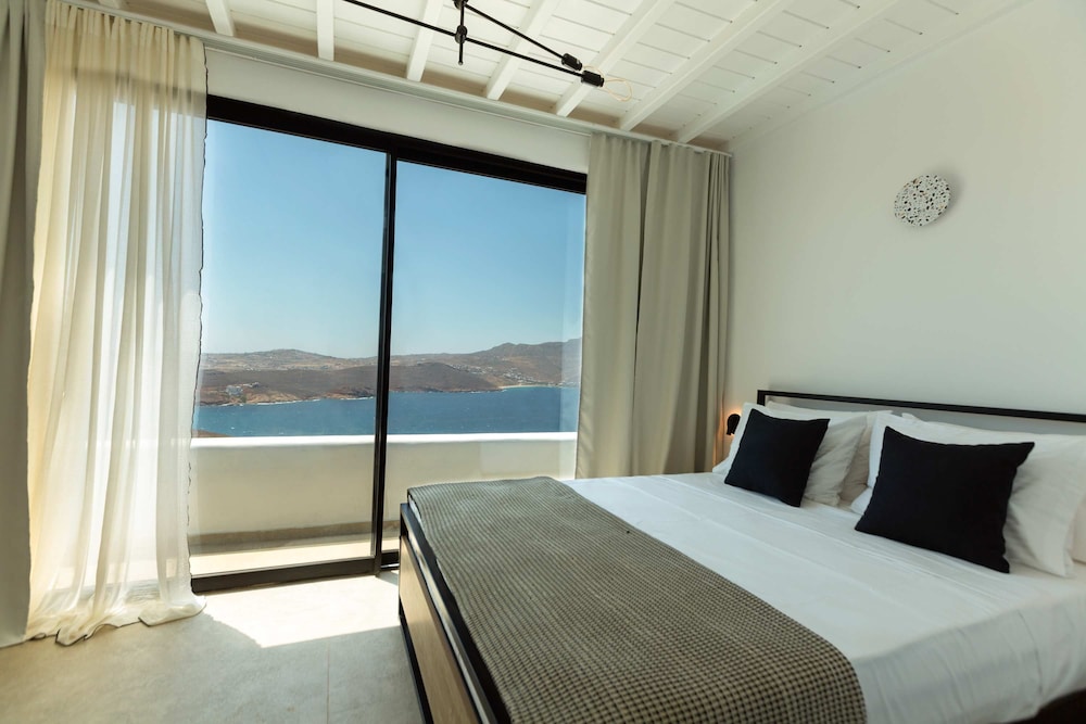 Apellon Mykonos Luxury Seaview Retreat