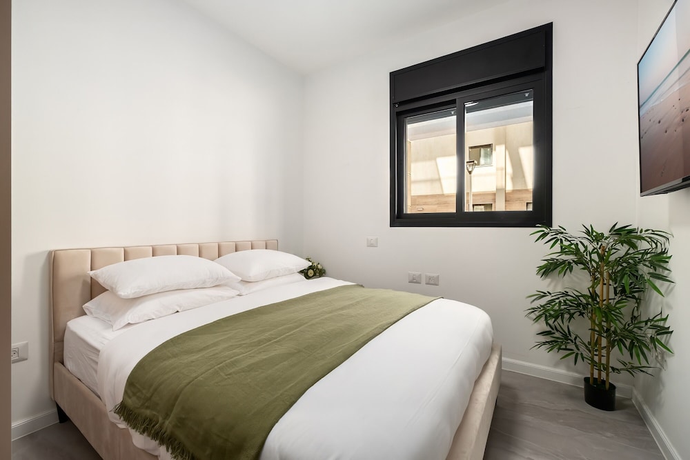 Eilat Sunny Elegant Home by Sea N' Rent