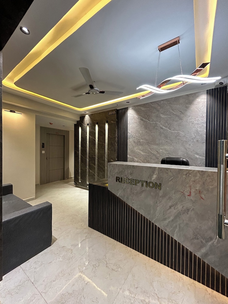 Hotel Prime Town