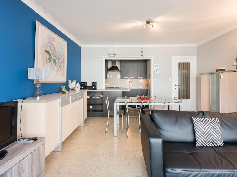 Apartment Near the Sea With Modern Comfort