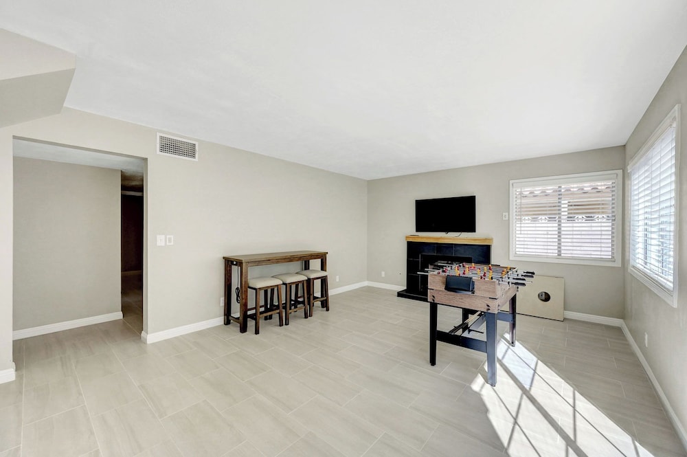 A- ZLV HOME 2
