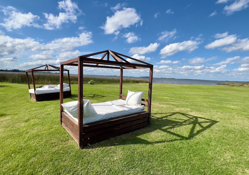 REFUGIO Natural Glamping