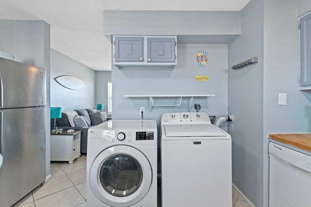 Two 2br Condos Walk to Beach Hangout